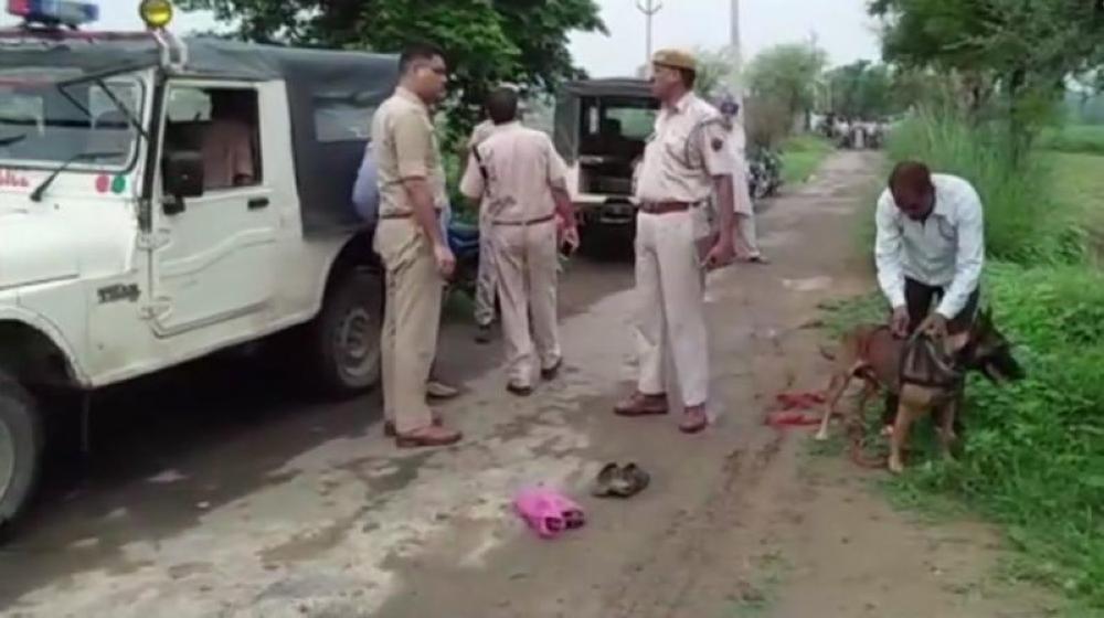 Police personnel at the site where a Muslim man was lynched by cow vigilantes in Alwar in northwestern Indian state of Rajashthan, Saturday. – 