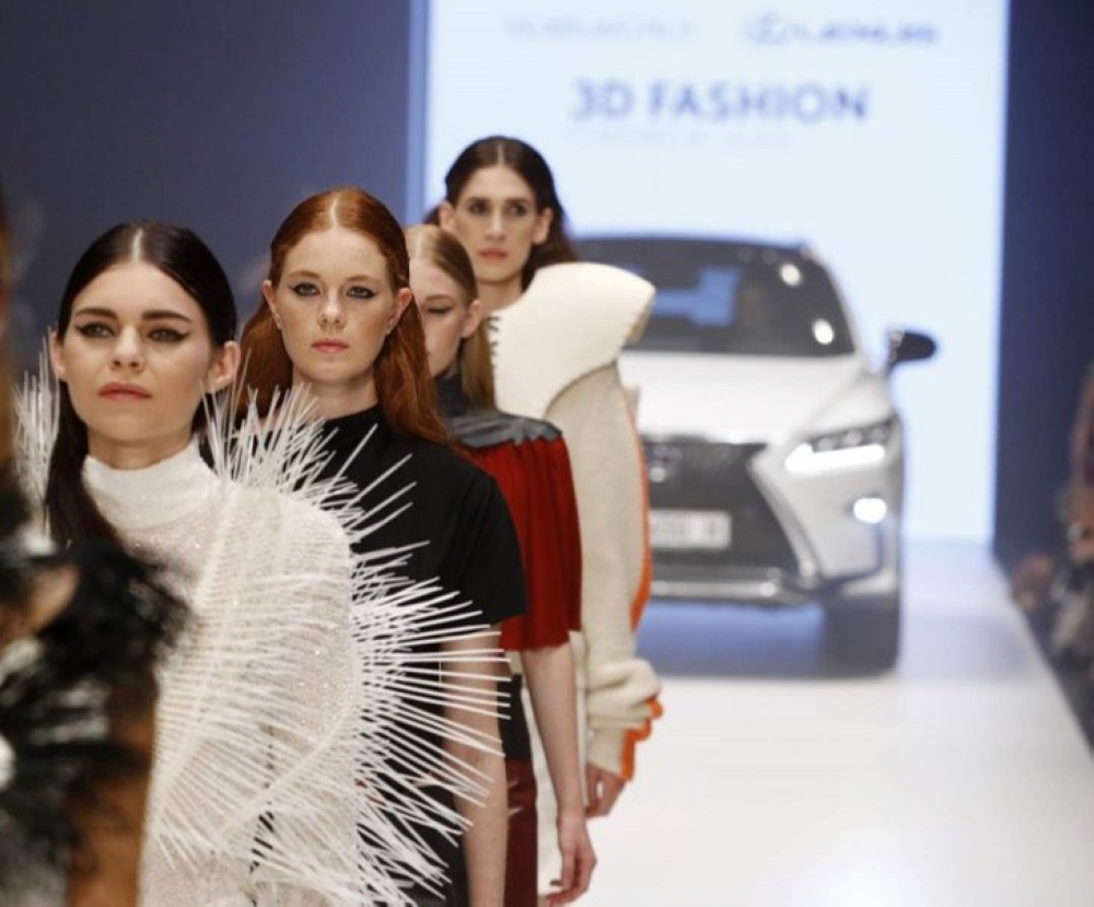 Lexus ventures into 3D fashion show