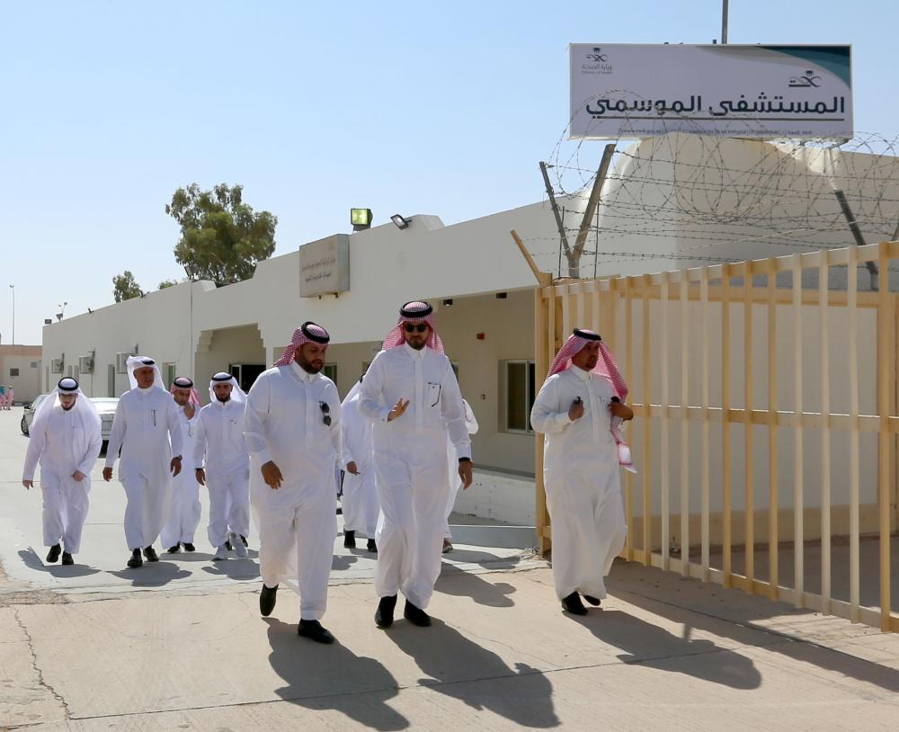 Governor of the Saudi Customs General Authority Ahmad bin Abdulaziz Al-Hakbani visits Jadidat Arrar Customs Port on Aug. 4, 2018 to oversee preparations taking place for welcoming Haj pilgrims at the port
