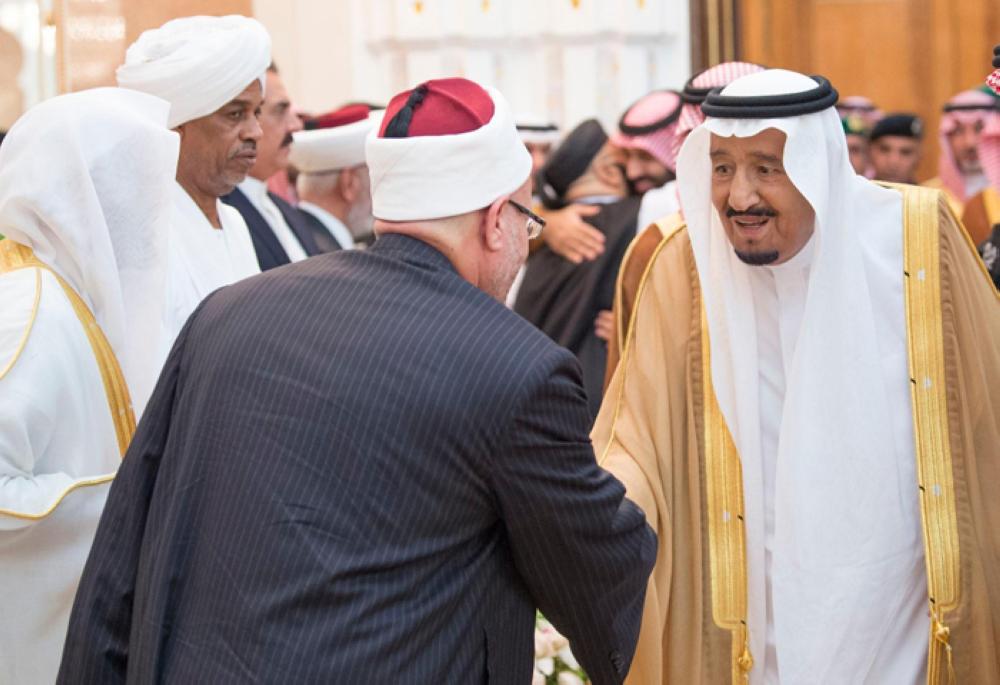 King Salman affirms Saudi Arabia’s pride in serving pilgrims, fighting terror