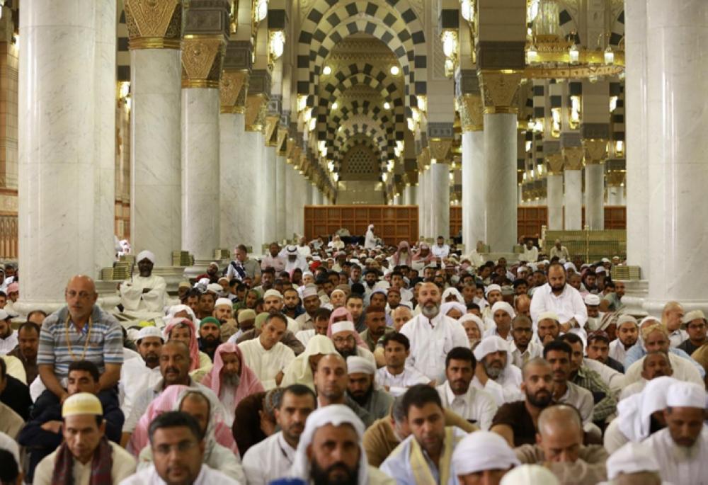 Sheikh Saleh Bin Humaid delivering the Friday sermon at the Grand Mosque in Makkah. — SPA
