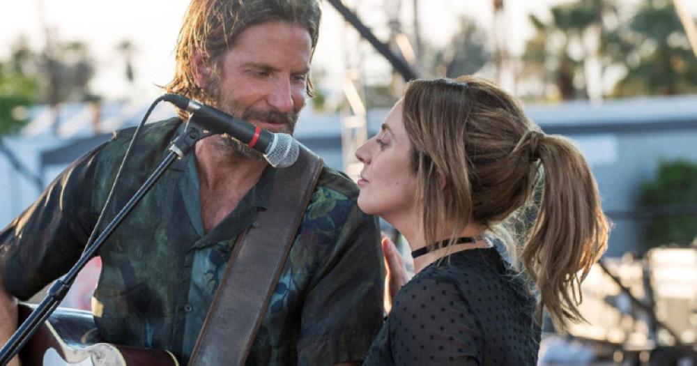 Actor Bradley Cooper and singer Lady Gaga in a scene from 