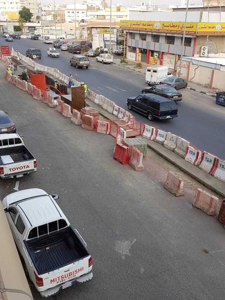 


Ongoing digging work at one of the streets in Taif’s Qamariya neighborhood.