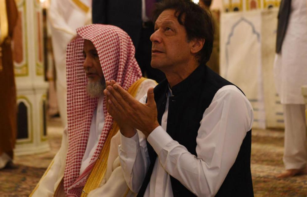 Pakistan Prime Minister Imran Khan visiting the Prophet’s Mosque after arrival in Madinah on Tuesday. -- SPA