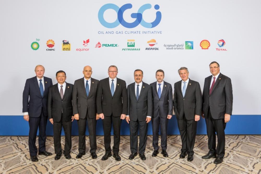 Saudi Aramco president & CEO Amin H. Nasser (fifth from left) joins OGCI member companies’ CEOs for a group photo at annual OGCI meeting in New York City on September 24, 2018.