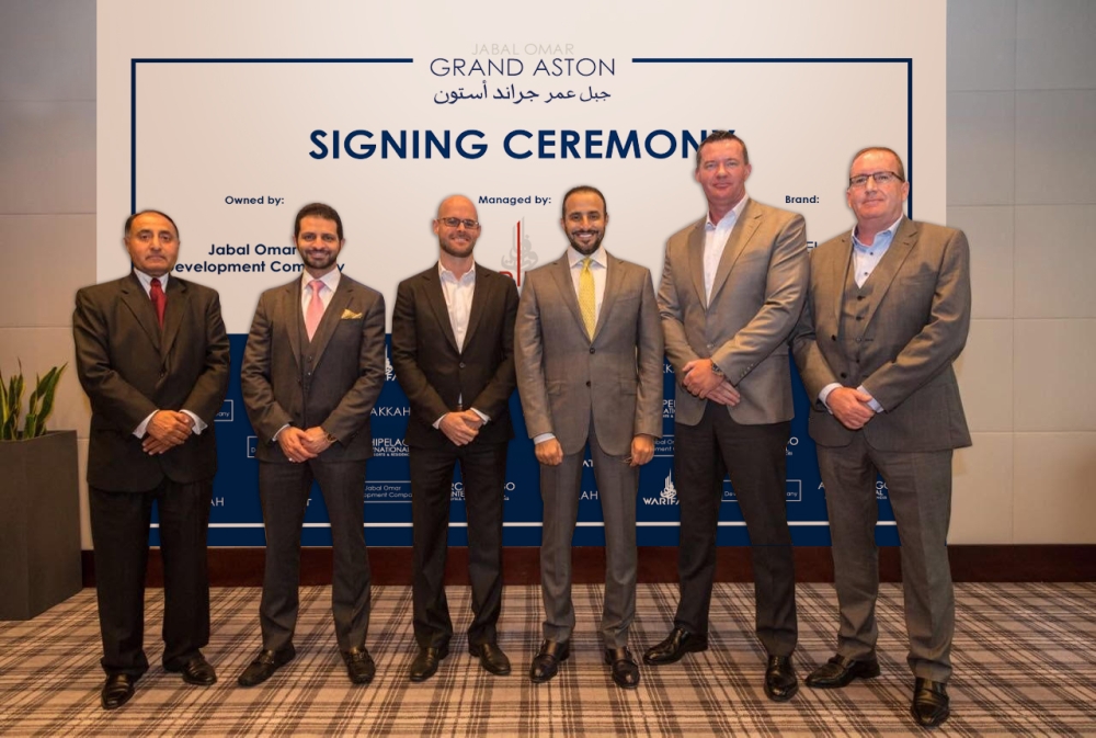 



From left: Dinky Puri, Director, Warifat Hospitality; Faisal Shaker, Chief Investment Officer, JODC; Jules Brookfield, VP of Technology & Integration, Archipelago International; Yasser Faisal Al-Sharif, Chairman of Warifat Hospitality & CEO of JODC; John Flood, President and CEO, Archipelago International; Gerard Byrne, Managing Director, Archipelago Overseas at the signing ceremony
