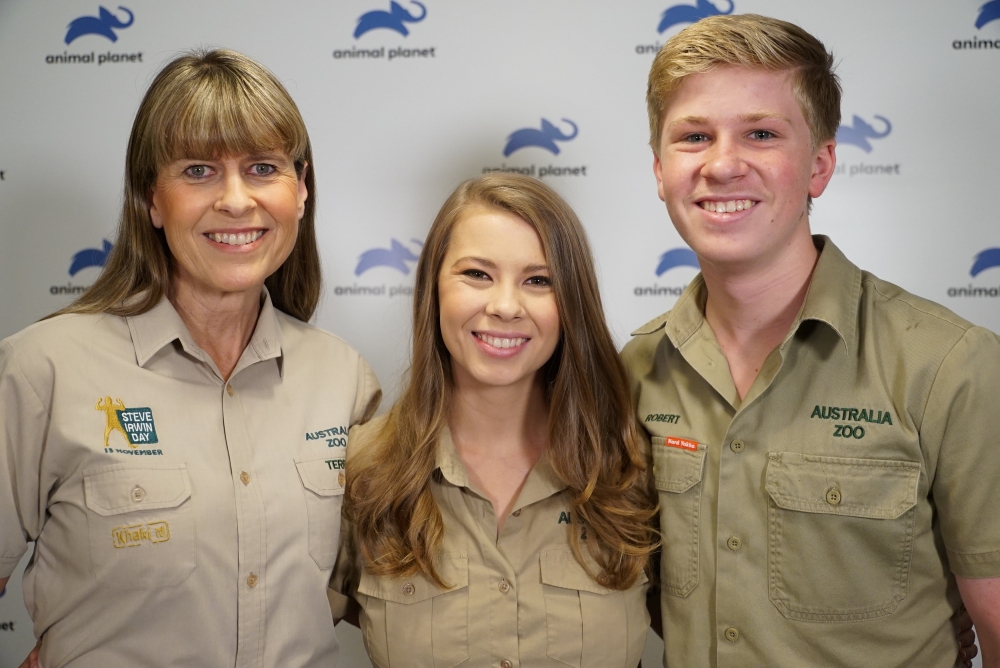 


Terri, wife of the late Steve Irwin, her daughter Bindi and son Robert, pose together at the launch of their new family show on the Animal Planet television channel in London, Britain. — Reuters
