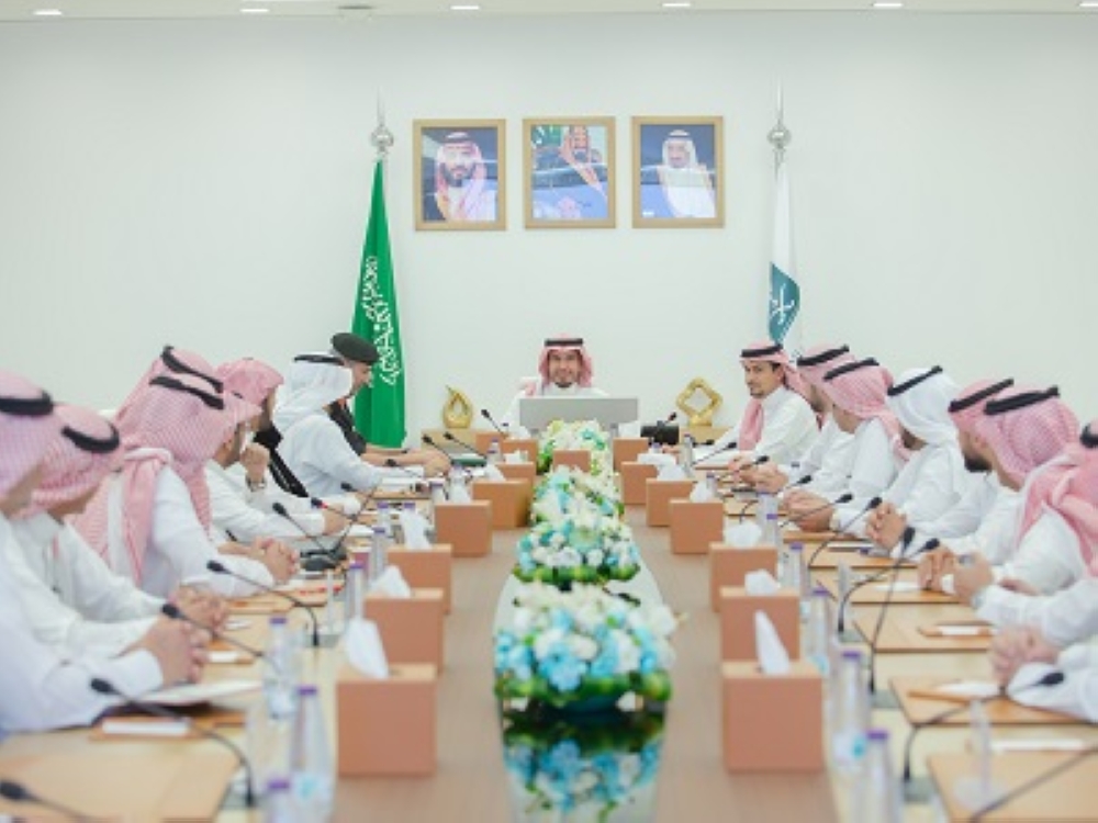 


Deputy Minister of Commerce and Investment Majid Al-Bawardi chairs the sixth meeting of the joint operations room for consumer protection in Riyadh recently.