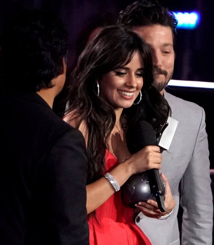 Camila Cabello Sweeps Mtv Europe Awards Saudi Gazette