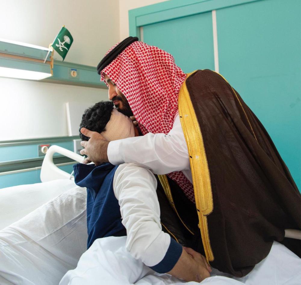 Crown Prince visits injured soldiers