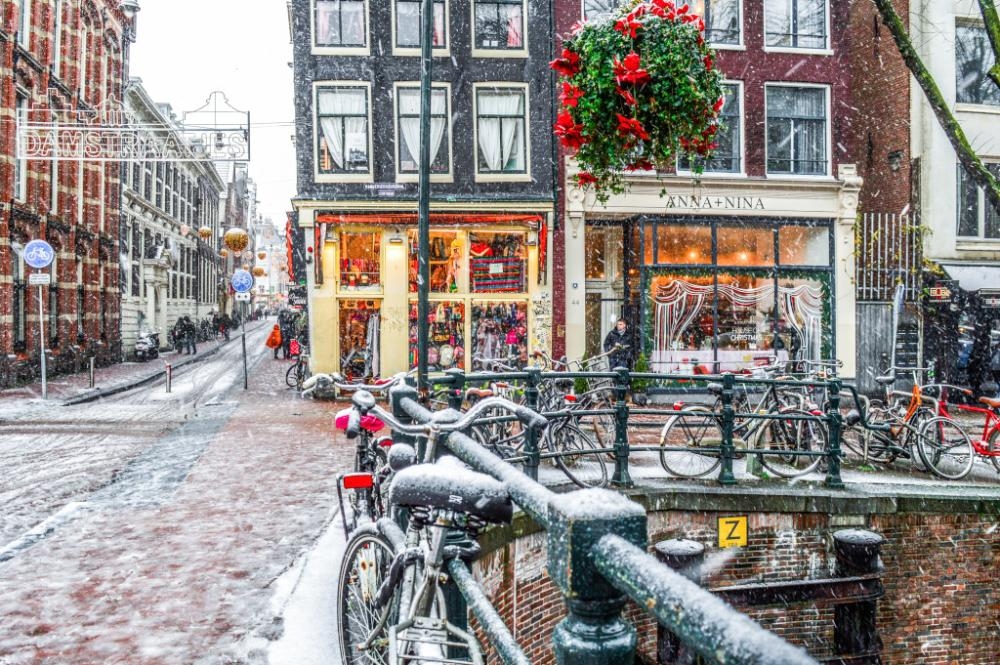 Winter in Europe — Explore Amsterdam
