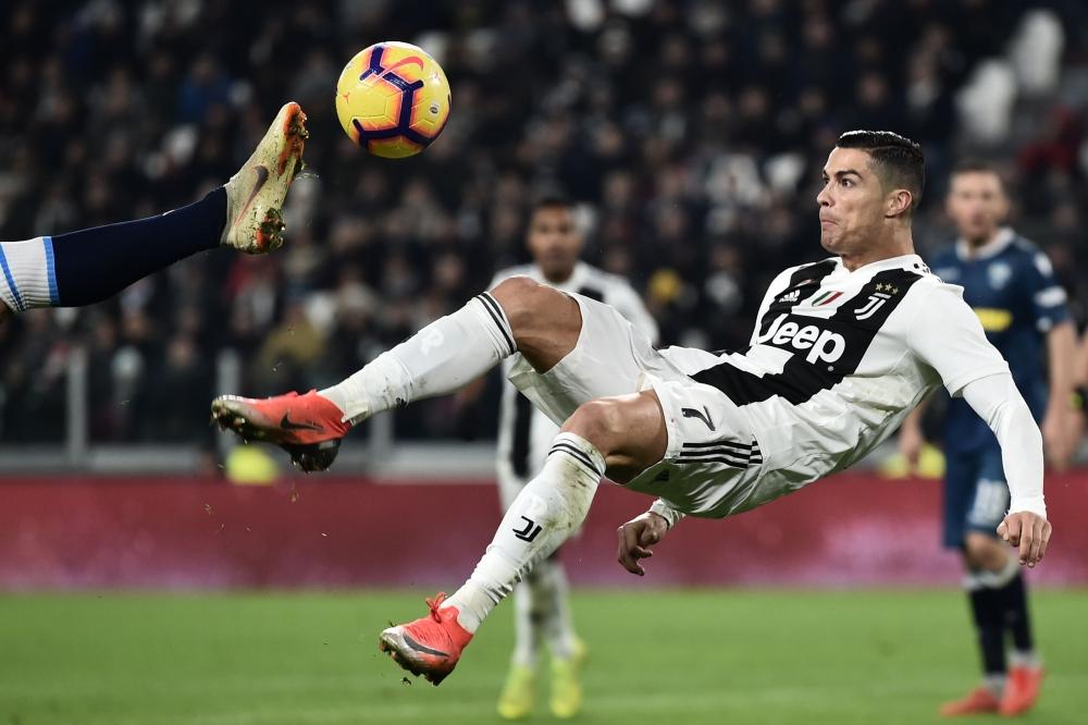 Cristiano Ronaldo wears captain's armband as Al Nassr win on