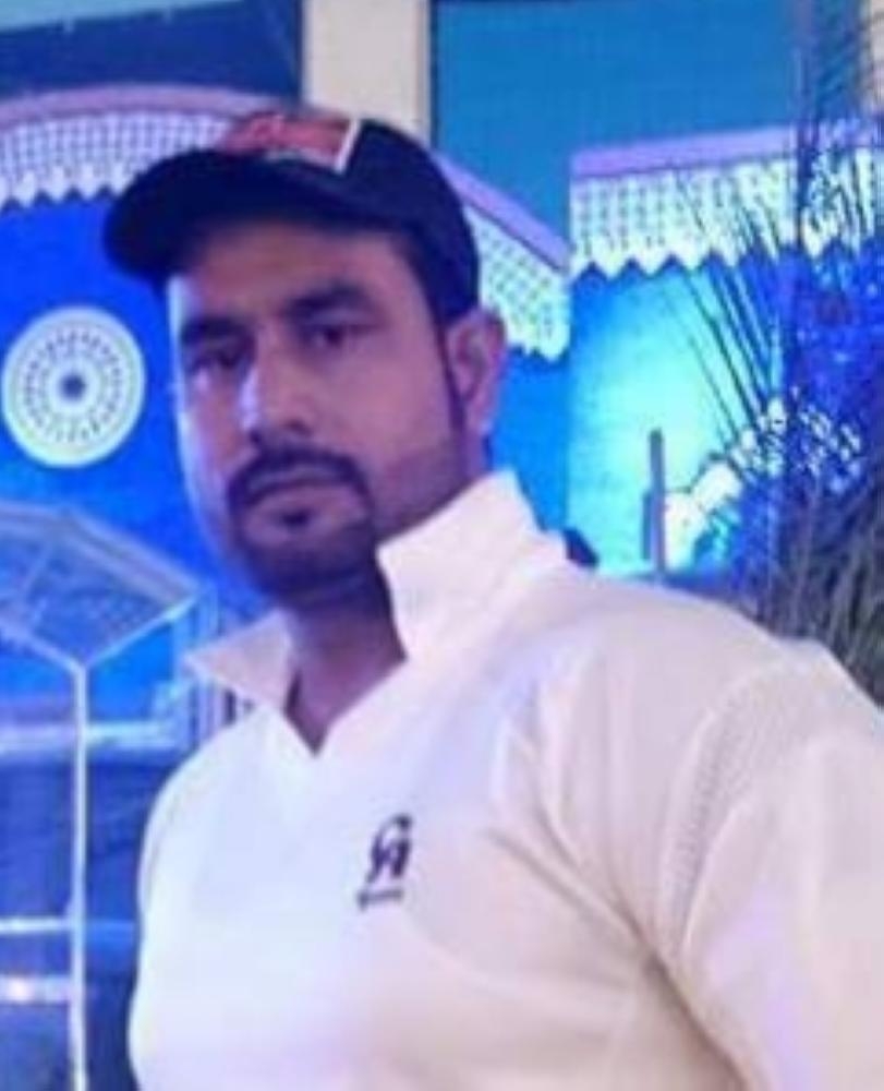  Zeeshan Ali ... 103 off 53 balls