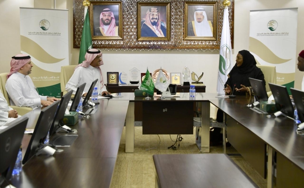 


Niger’s First Lady Lalla Malika Issoufou holds talks with Ahmed Al-Baiz, assistant supervisor general of KSrelief, in Riyadh.