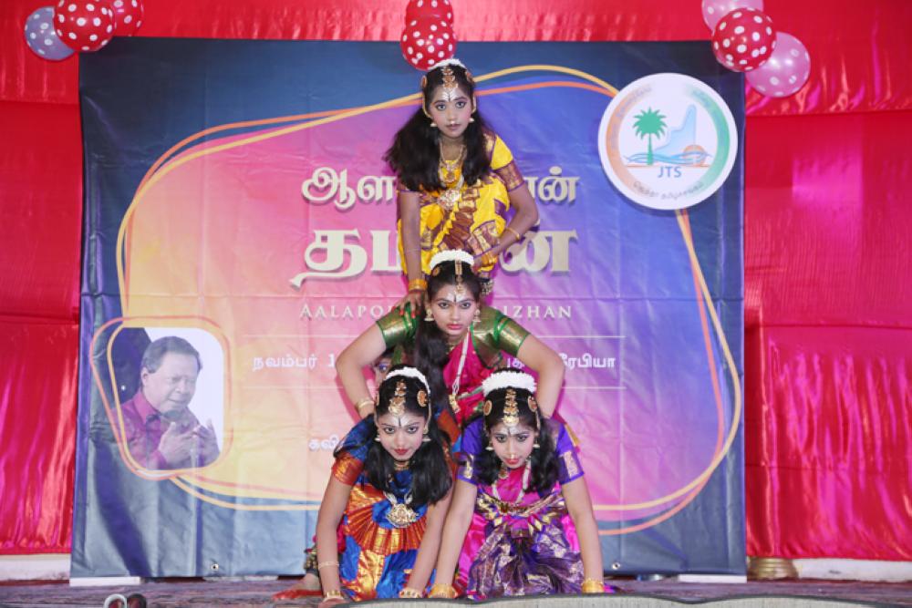 Rib-tickling talk by Tamil speaker in JTS event
