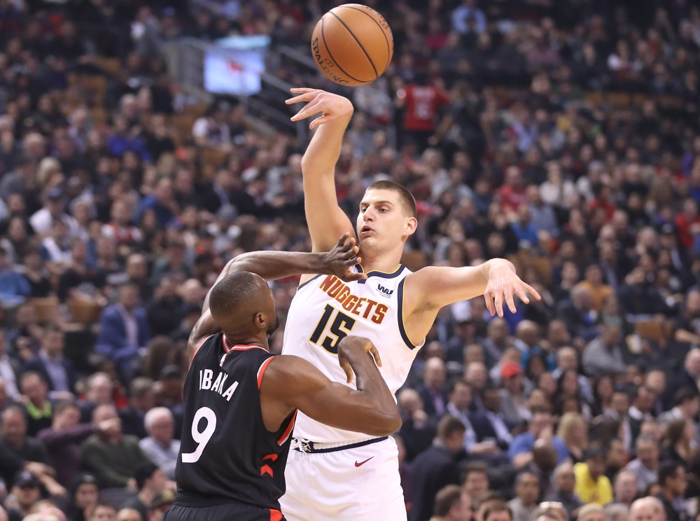 Jokic, Nuggets halt Raptors' 8-game win streak