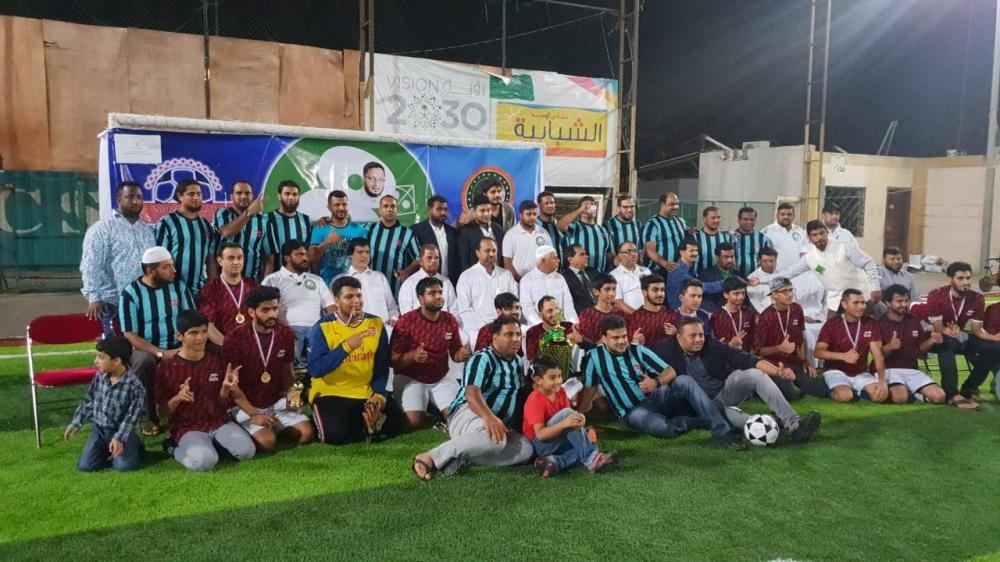 Champion Maisram Star FC Jeddah team with guests and officials