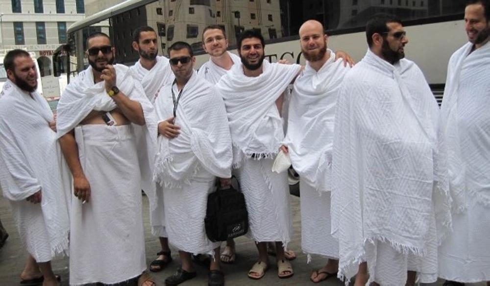 A study conducted by the Saudi Arabian Standards Organization showed that 41 percent of ihram clothing sold in the Kingdom are made of low quality fabric.