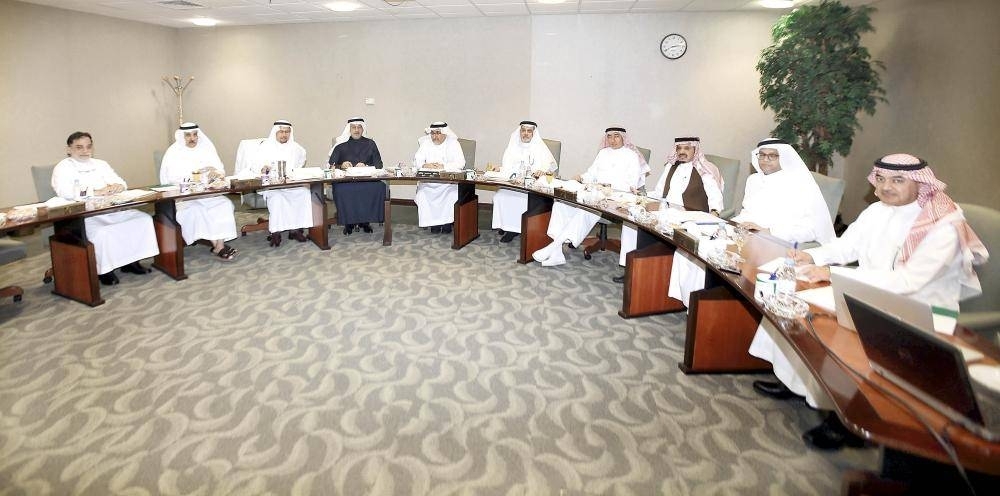 


The board of directors of  Okaz Organization for Press and Publication meets to discuss the financial situation of the company.