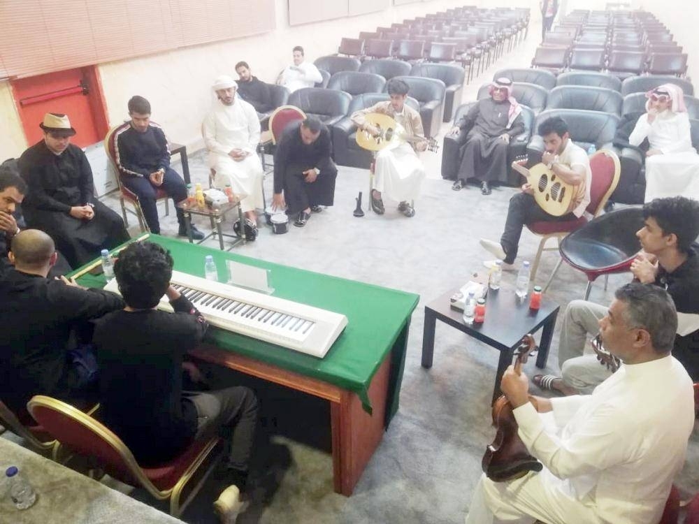 


Only 10 male students turned up for the first music rehearsal organized by Taif University even though the university said more than 800 male and female students have registered for the program.