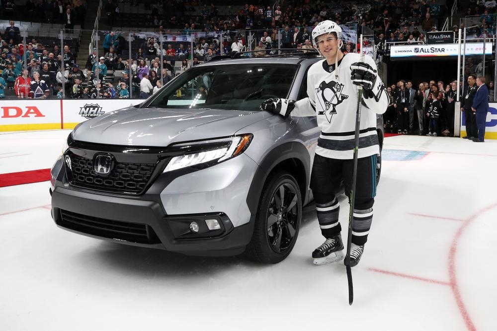 Sidney Crosby of the Pittsburgh Penguins poses after being awarded a car for winning the MVP award during the 2019 Honda NHL All-Star Game at SAP Center in San Jose Saturday. — AFP