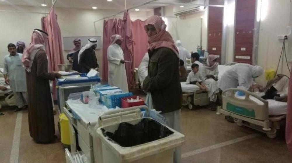 The emergency room at Rania General Hospital is crowded with patients.