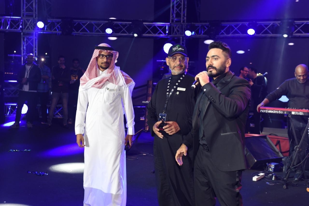 


Egyptian pop star Tamer Hosny performs at King Abdullah Economic City in Thuwal on Friday.