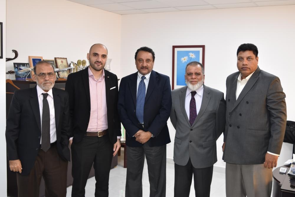 Ace Travel and JCA officials pose after meeting. Standing from left: Shamshad Khan, Yseen Shareef, Ashfaq Ahmed, A.A. Merchant and Ahmed Bin Mahfooz.