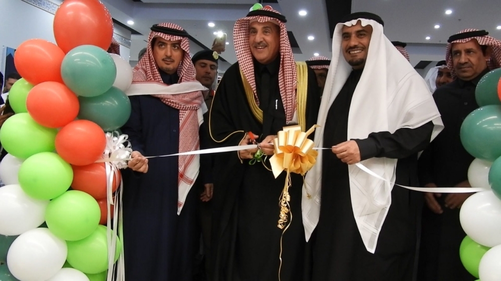 Musaed Al-Salem, governor of Al Quwaieyah Province, inaugurates the Panda store. — Courtesy photo