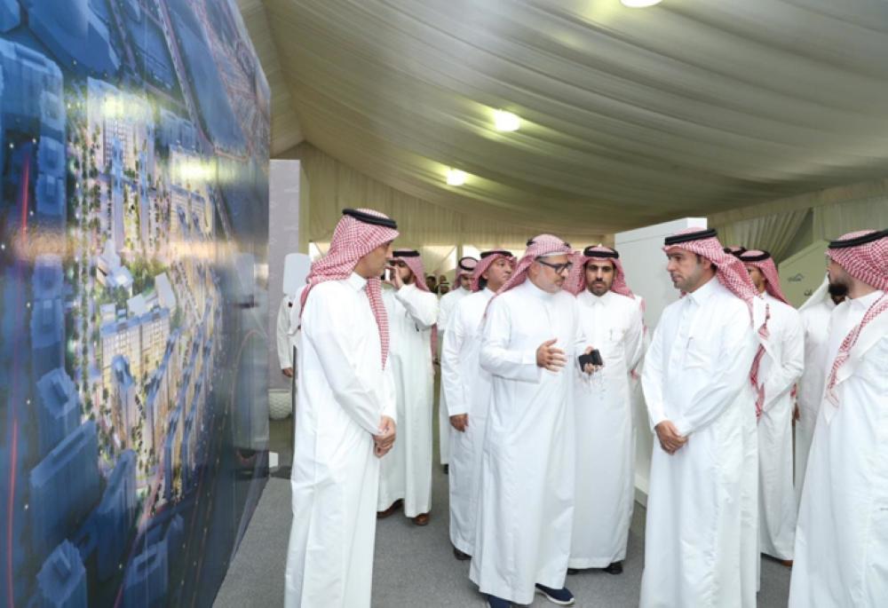 Minister of Housing Majed Al-Huqail made on Sunday an inspection tour of projects that are under various phases of implementation in Jeddah. — SPA