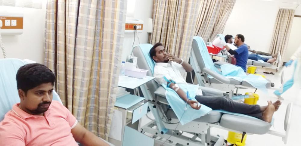 Expatriates donate blood in Jeddah