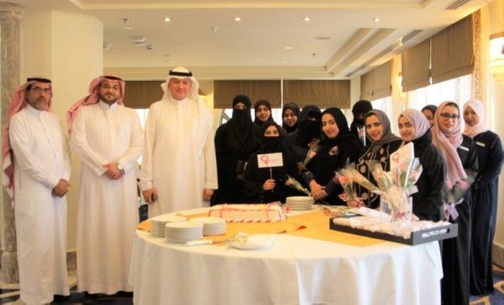 Makkah Millennium Hotel honors its female workers