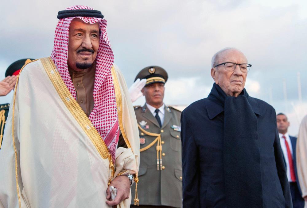 Custodian of the Two Holy Mosques King Salman was received by Tunisian President Beji Caid Essebsi in Tunis airport on Thursday. — SPA