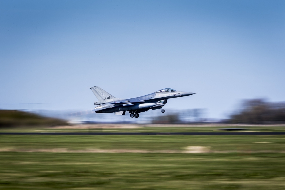 A F-16 jet fighter aircraft of the Dutch Royal Air Force takes off during the international exercise ‘Frisian Flag 2019’ at Leeuwarden Airbase on April 1, 2019.  — AFP