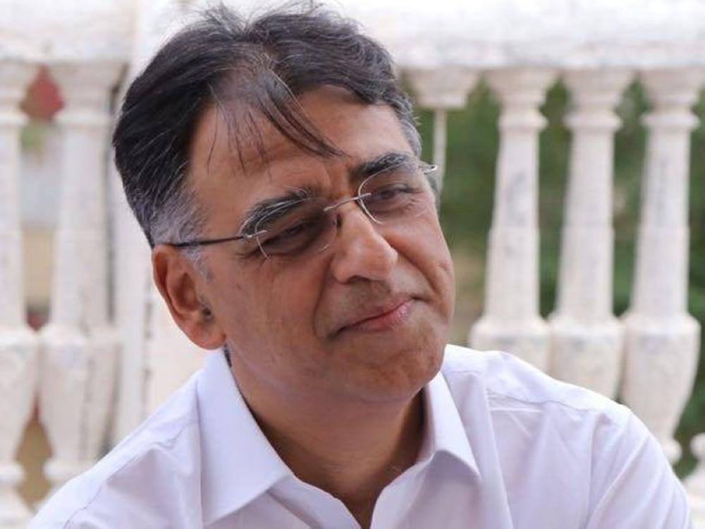 Pakistan's finance minister Asad Umar has stepped down from Cabinet on Thursday, ahead of securing a crucial bailout deal with the International Monetary Fund.