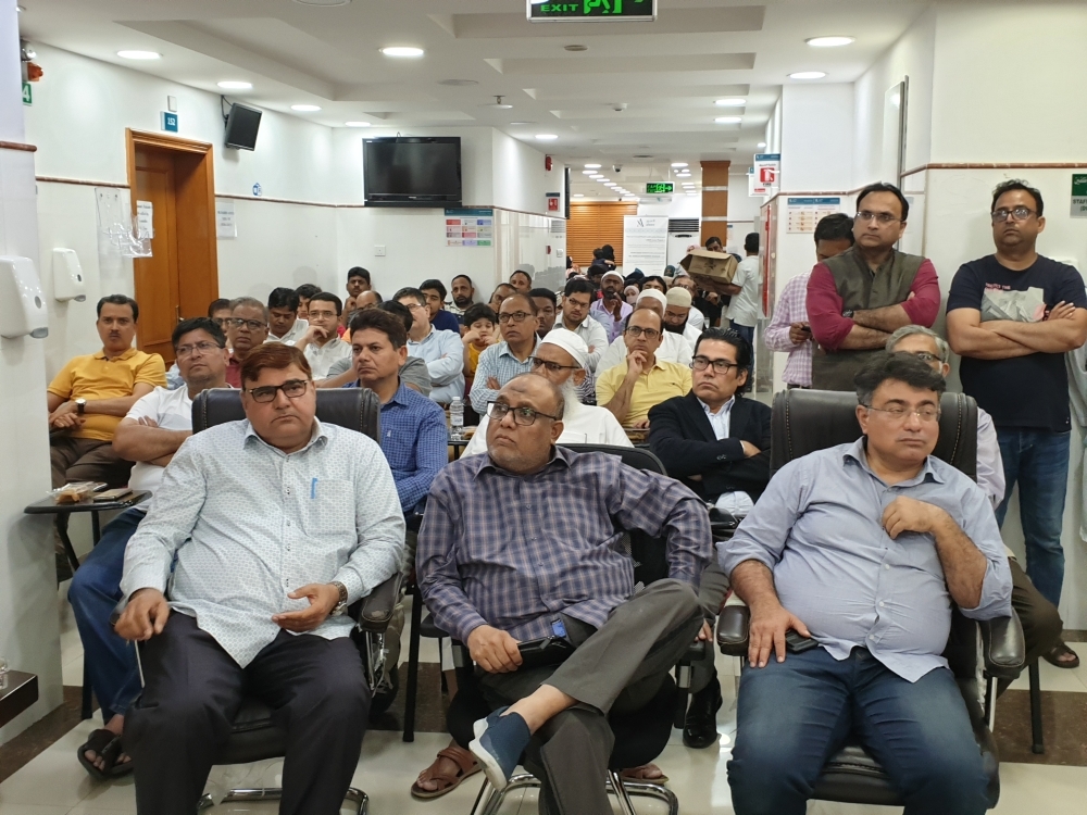 


AMUOBA office bearers and other guests at the free medical camp organized at Al Abeer Medical Center in Jeddah’s Aziziyah District recently. — Courtesy photo