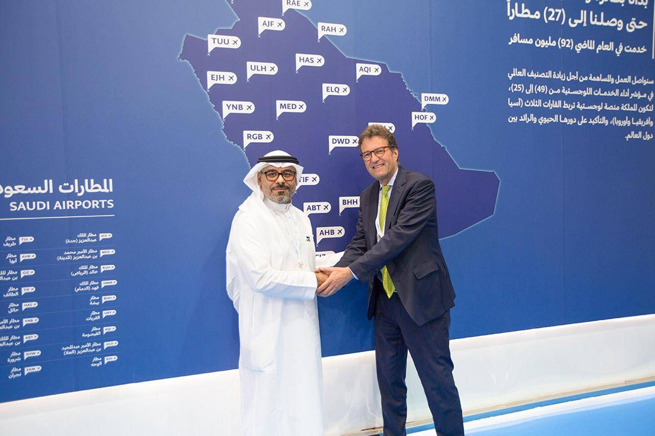 Saudi Air Navigation Services (SANS) signed an agreement for provision of data link services to aircrafts during the 2019 Global Airport Leaders Forum event in Dubai with SITAONAIR.