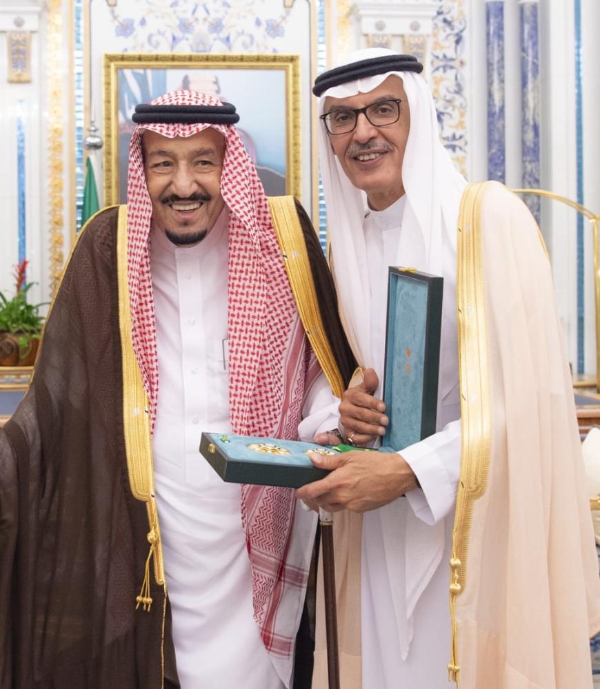 King Salman awards Prince Khaled, Prince Badr the King Abdulaziz Sash