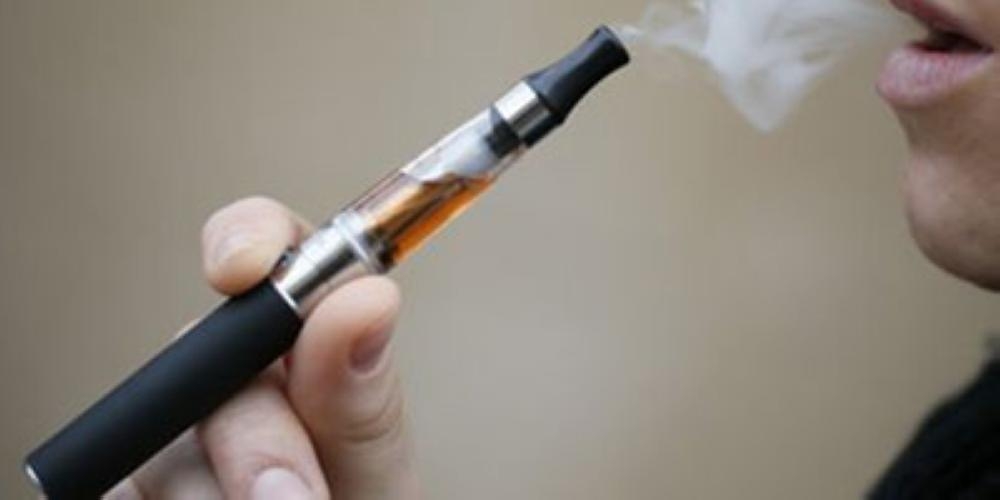 Saudi Arabia to impose 100% tax on e-cigarettes, 50% on soft drinks