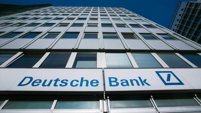 Deutsche Bank chiefs struggle to convince disappointed shareholders