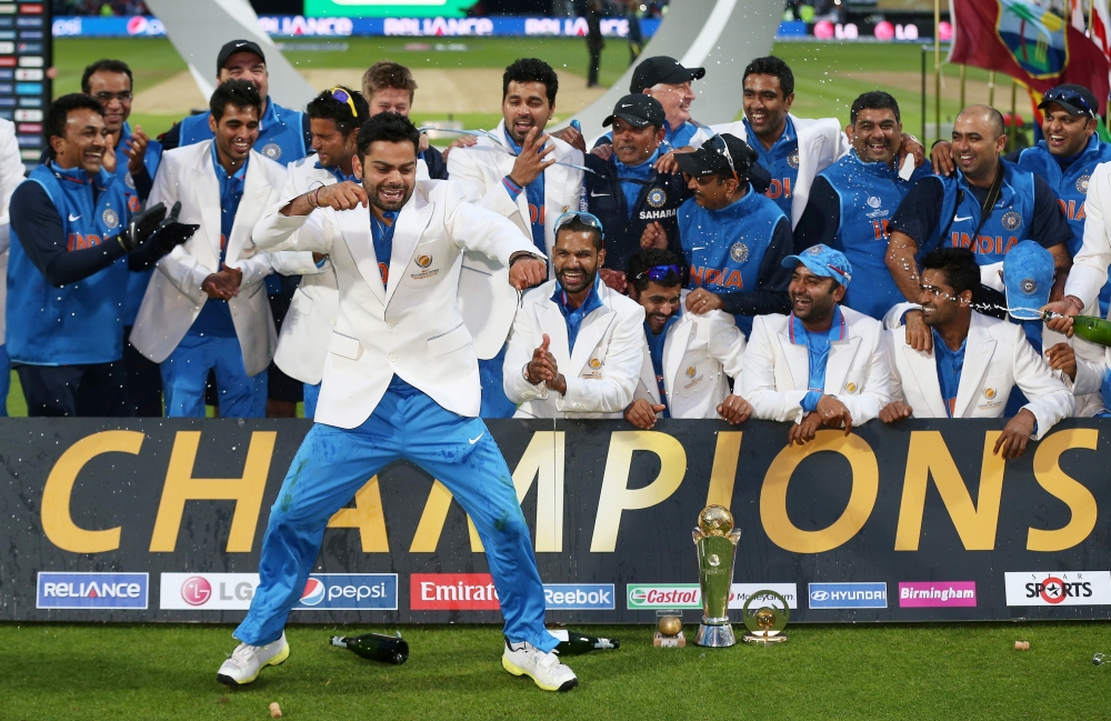 England's Jofra Archer celebrates taking the wicket of Pakistan's Fakhar Zaman in this May 8, 2019 file photo. — Reuters