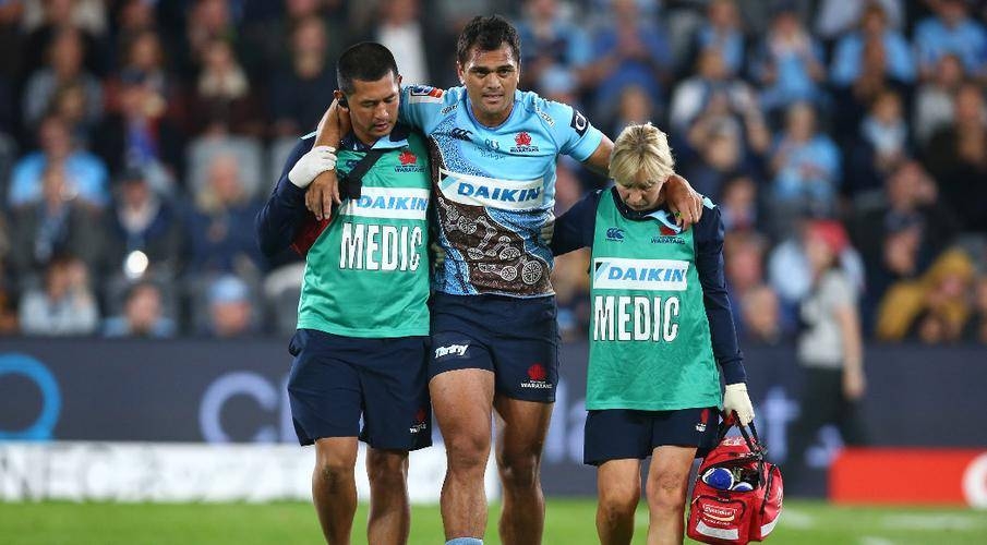 Karmichael Hunt suffered with a suspected medial ligament injury in the first minute of a 23-15 loss to the Jaguares on Saturday. — Courtesy photo