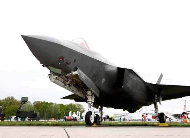 United States is seriously considering suspending training for Turkish pilots on advanced F-35 fighter jets as Ankara moves ahead with plans to purchase a Russian missile defense system despite objections from Washington.