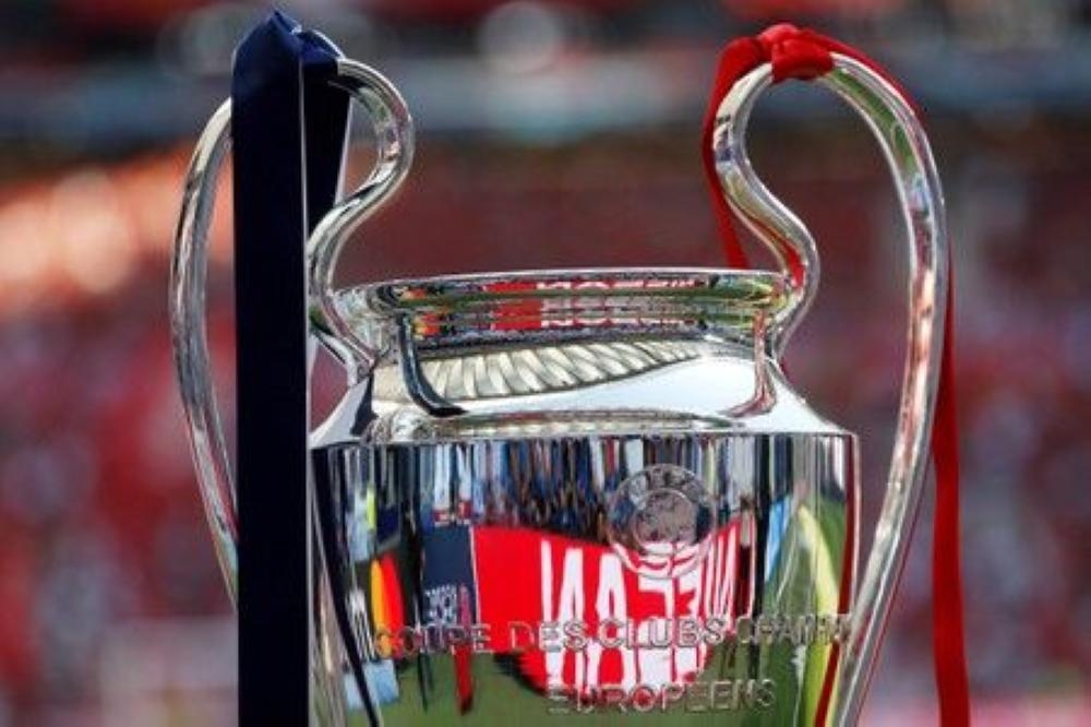 Several European clubs from Switzerland, Germany, Italy, France and Portugal have publicly declared their opposition to a proposed creation of a nearly closed Champions League, saying that other clubs are also concerned.