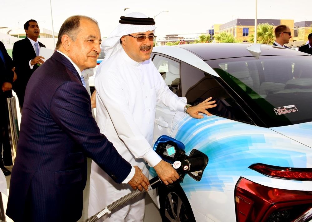 Saudi Arabia gets first hydrogen fueling station