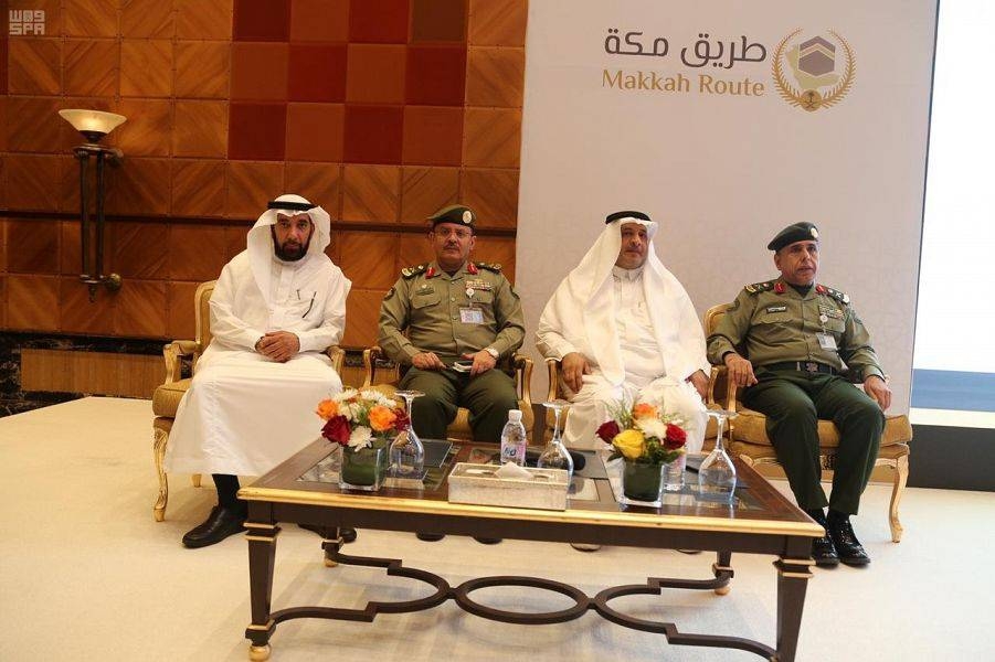 Director General of Passports Gen. Suleiman Al-Yahya (R) and other officials at the workshop on Makkah Route initiative in Jeddah on Thursday.