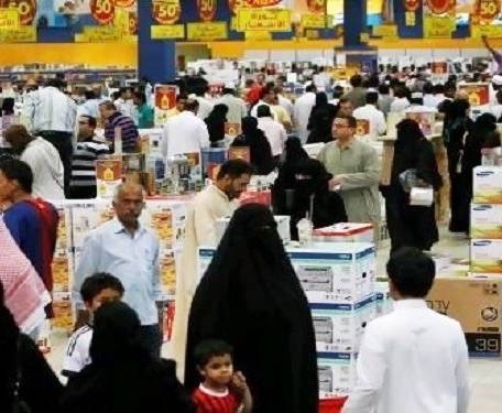 Consumers seen shopping in a Saudi supermarket in this file picture.