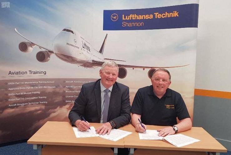 Officials of Saudi National Company of Aviation and Lufthansa Technik sign a memorandum of understanding. — SPA