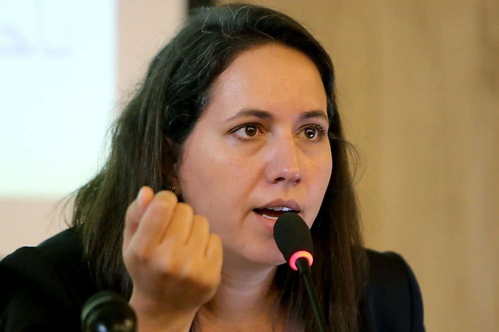 Deputy director in Human Rights Watch's Middle East and North Africa division Lama Fakih gives a press conference on the water crisis in Baghdad on Monday. — AFP