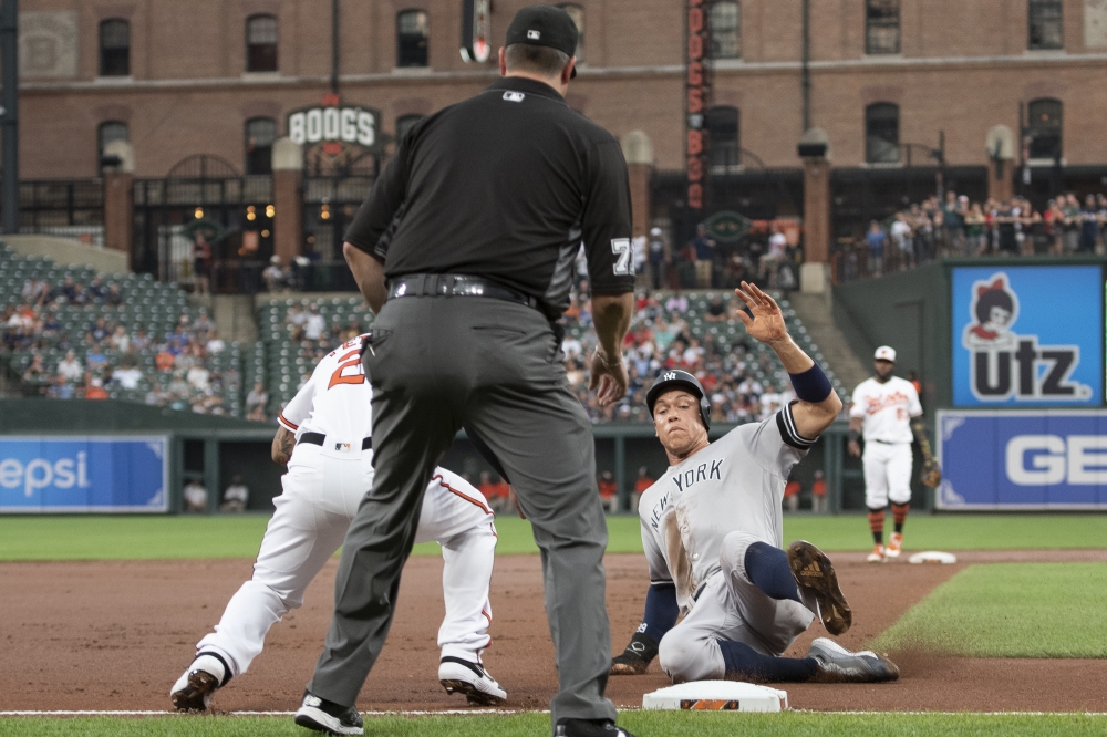 Reyes hits three-run homer, Indians beat Yankees 7-3